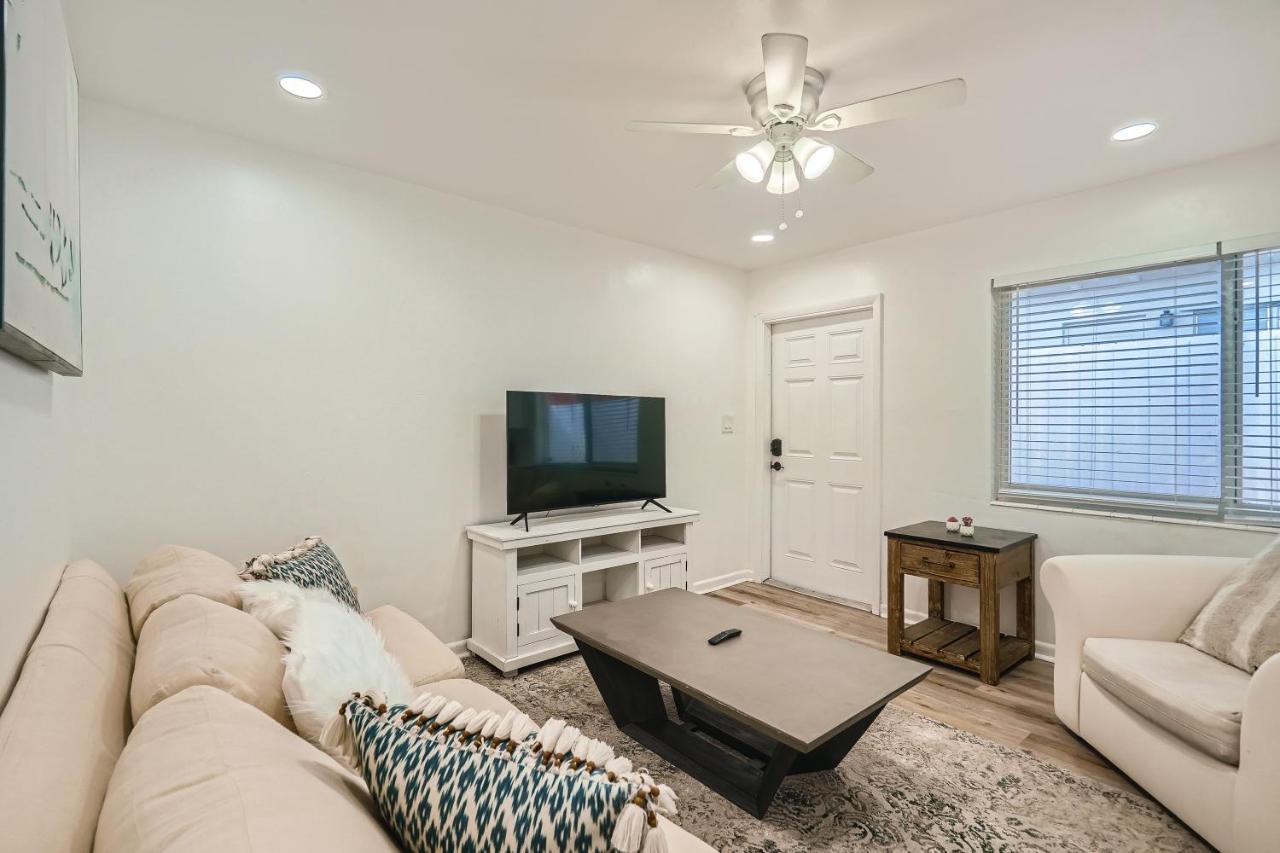 Tropical Retreat ** 2 Bedroom ** Singer Island West Palm Beach Bagian luar foto