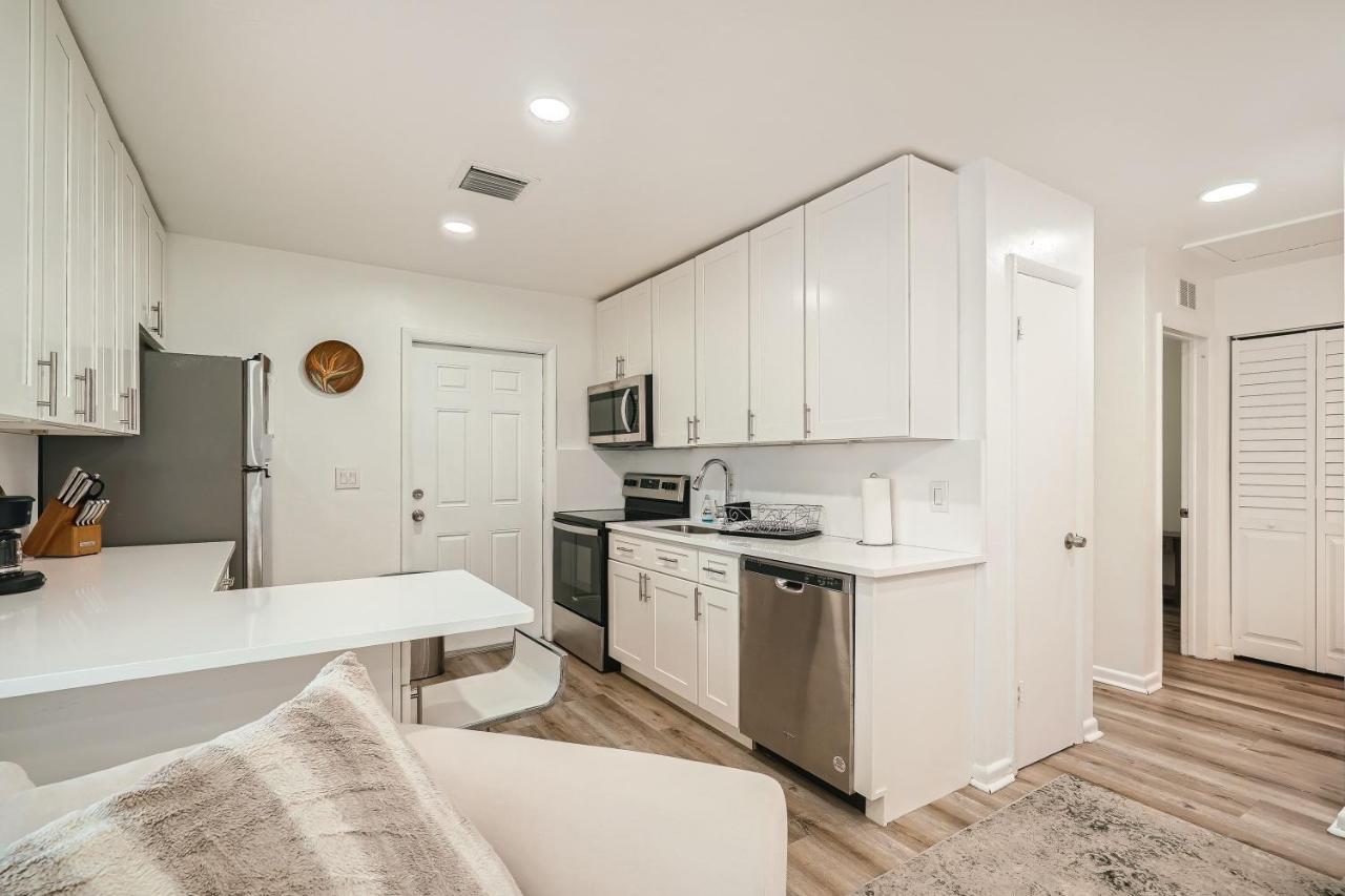 Tropical Retreat ** 2 Bedroom ** Singer Island West Palm Beach Bagian luar foto